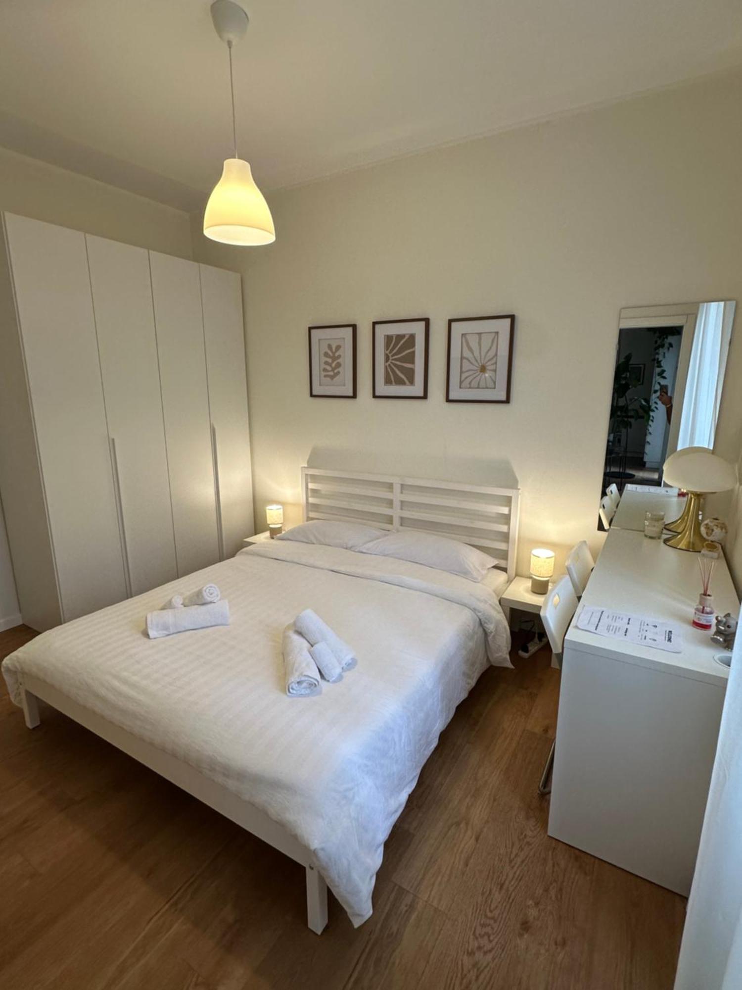 Appartamento Bisceglie Milano Exteriör bild