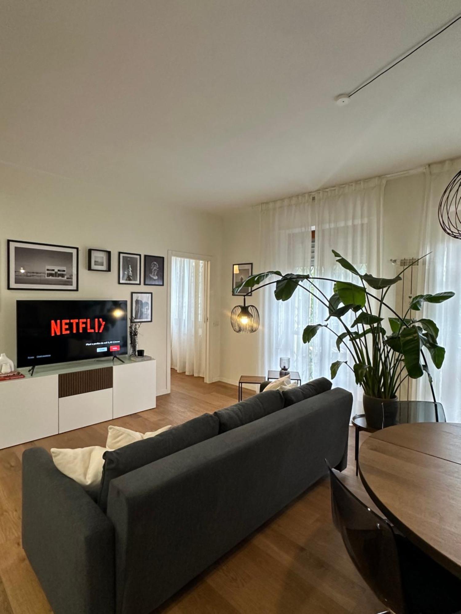 Appartamento Bisceglie Milano Exteriör bild